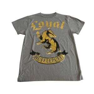 Harry Potter Hufflepuff Gray Tee Size Youth M Universal Studios Wizarding World